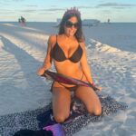Claudia Romani Instagram - A girl should always wear her 👑 !!!! Thank you everyone for the Birthday Wishes… and for all the love!!!! What’s your favorite pic from 1 to 10? 💖💖💖