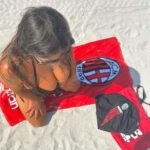 Claudia Romani Instagram - 1, 2, 3, 4 or 5? 😻❤️🙌 Rossonera sempre …. #winorlose #rossonera #ACMilan