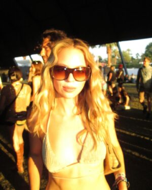 Claudia Sulewski Instagram - visual representation of a PERFECT COACHELLA