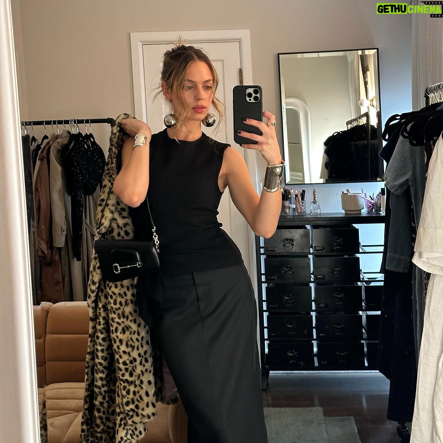 Claudia Sulewski - 221.5K Likes - 2024⭐️ 😚😚😚