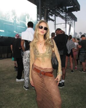 Claudia Sulewski Instagram - ◦•●◉✿COACHELLA🤎✿◉●•◦