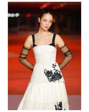 Claudia Sulewski Instagram - a romantic evening at the @academymuseum @theacademy 🥀 wearing @erdem styled by @jaredellner