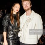 Claudia Sulewski Instagram - @chanelofficial 2024 cruise show ⚜️