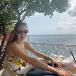 Claudia Sulewski Instagram - adjusting smoothly🌬️🍷