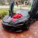 Cleopatra Bernard Instagram – Ohhhh man what a surprise 😱 thank you Santa baby Ruggo and thank youuuuuu