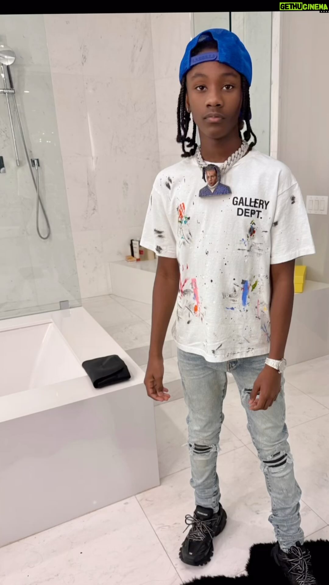 Cleopatra Bernard Instagram - Happy birthday @aidenyunggawd I can’t believe you are officially a teenager 🥹 the world is yours , I’m not much for words I’m more about that action so later we getting lit , love you kiddo ❤️🥳🎈🎁