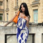 Cloé Cooper Instagram – Ce look 🧡💙 >>>> 

Mon code FFCLOE (-15% dès 29 d’achat, -20% dès 69 d’achat sur le site français ) sur @sheinfrance_ 

Code de recherche unique vers la zone promo ：3PKSQ

Mon ensemble : 33108320

#shein #sheinforall