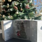 Cloé Cooper Instagram - Publicité | Notre premier Noël avec Lou🎄 À l’occasion des fêtes, @sheinfrance_ ,fait remporté 500 calendrier de l’Avent à travers quatre jeux concours durant le mois de décembre. Pour tenter de le remporter rendez-vous sur leur compte officiel Shein . #SHEINhome #calendrierdelavent #SHEINholiday @sheinfrance_