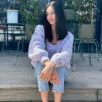 Cloé Cooper Instagram – Matched my nails 💜