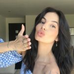 Cloé Cooper Instagram – Beach waves 🌊🐚 vous aimez ?