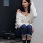 Cloé Cooper Instagram – Back to dark hair 🖤