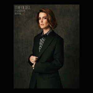 Cobie Smulders Instagram - Thanks for suiting me up @lofficielau
 
💄 @robertsesnek
💇🏻‍♀️ @benskervin
🕴 @718blonde

#lofficielfashionbook #lofficielau #lofficielaustralia