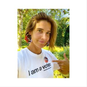Cobie Smulders Instagram - Done.
Boom.
Have you yet? 
Feels good. 🇺🇸
@iamavoter @joebiden @kamalaharris