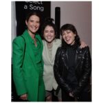 Cobie Smulders Instagram - Got to reunite this past weekend to do a #fycemmys panel with this amazing group of people. If you have not yet watched @highschoolonfreevee please do. It is a beautiful story made with love by the people below… @teganandsara @officialclead @lauramckittrell @seazynn @raileygilliland @kylebornheimer2075 👔 - @rebeccavallance 👞 - @officeofangelascott Accessories - @azlee_ Styled By - @highheelprncess