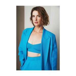 Cobie Smulders Instagram - More #tiff22. 
Love to the #highscoolfreevee family
#TIFFxBVLGARI. 

Makeup: desiraecheram
Hair: @brittanwhite
Suit: @rvnnyc
Gems: @jennybird 
Stylist: @_jzg
Photo: @carlylerouth