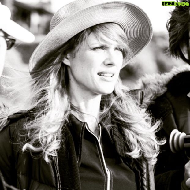 Cobie Smulders Instagram - I just read that this beautiful talented woman Lynn Shelton passed away. It’s a horrible loss. She helped pave the way for many Women in this industry. I was such a huge fan of her work and was so inspired by her. I send my love to her family.