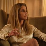 Cobie Smulders Instagram - TONIGHT!! I play Ms Ann Coulter. What a ride. American Crime Story: Impeachment. 10pm on FX #acsimpeachment @americancrimestoryfx