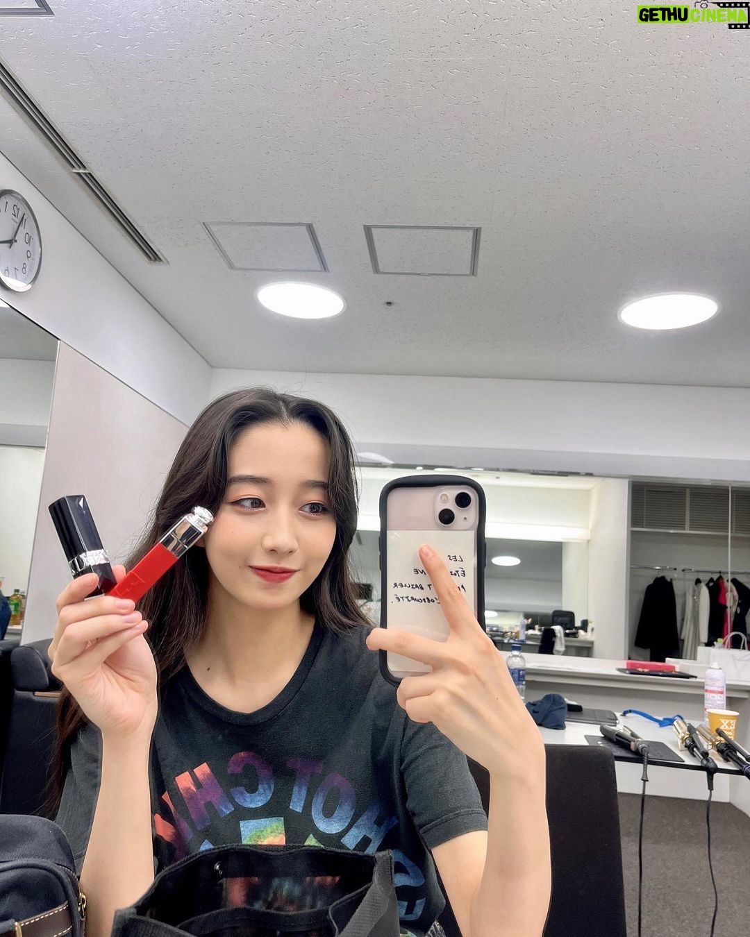 Cocomi Instagram - Fav lip combo, Fav Nail.💅🏼🫦