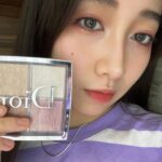 Cocomi Instagram - 👾 私のオキニ‘s の1つ。ディオール バックステージ フェイス グロウ パレット 001番（Universal). ハイライターに何を使うか迷ってる方は是非1度試して欲しいです。🤤👌🏼 @diorbeauty