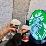 Cocomi Instagram - 街がクリスマスでした。ばばちゃんとおデート🕺🏻✨ ・ 冬でもSPFに気をつけましょうということで。Dior Snow UV Shield. スノーuvシールド トーンアップ。spf50+でトーンアップしてくれる優秀な子。愛用中。👌🏼👌🏼👌🏼 @diorbeauty