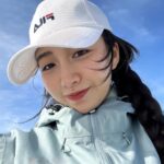 Cocomi Instagram - 朝日が綺麗でした✨ 船酔いして撃沈した母親。