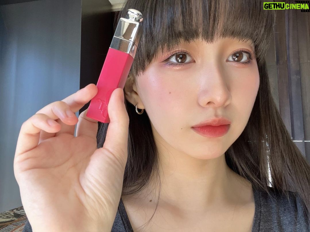 Cocomi Instagram - ルージュバーム999sとこちらのティント重ね付けした色。(唇)。ティントの色あとで確認します!ごめんなさいいい 下まつげは目尻、アイライナーで描いてます。(3本くらい描くのがオススメ!)