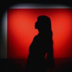 Cocomi Instagram - 「KYOTOGRAPHIE 京都国際写真祭 2024」内にて開催されているヴィヴィアン・サッセン展に行ってきました👀✨ ・ パルファン・クリスチャン・ディオールが主催する「アート オブ カラー展」「ディオール ヤング フォトグラフィー＆ビジュアル アーツ アワード回顧展」も併設展として本展と共に５月１２日まで開催中です‼️ ・ ヴィヴィアン サッセンさんご本人から説明を受けながら展示を見る時間が夢のようでした🥰 thank you so much @vivianesassenstudio @diorbeauty #kyotographie