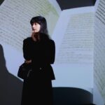 Cocomi Instagram - 「KYOTOGRAPHIE 京都国際写真祭 2024」内にて開催されているヴィヴィアン・サッセン展に行ってきました👀✨ ・ パルファン・クリスチャン・ディオールが主催する「アート オブ カラー展」「ディオール ヤング フォトグラフィー＆ビジュアル アーツ アワード回顧展」も併設展として本展と共に５月１２日まで開催中です‼️ ・ ヴィヴィアン サッセンさんご本人から説明を受けながら展示を見る時間が夢のようでした🥰 thank you so much @vivianesassenstudio @diorbeauty #kyotographie