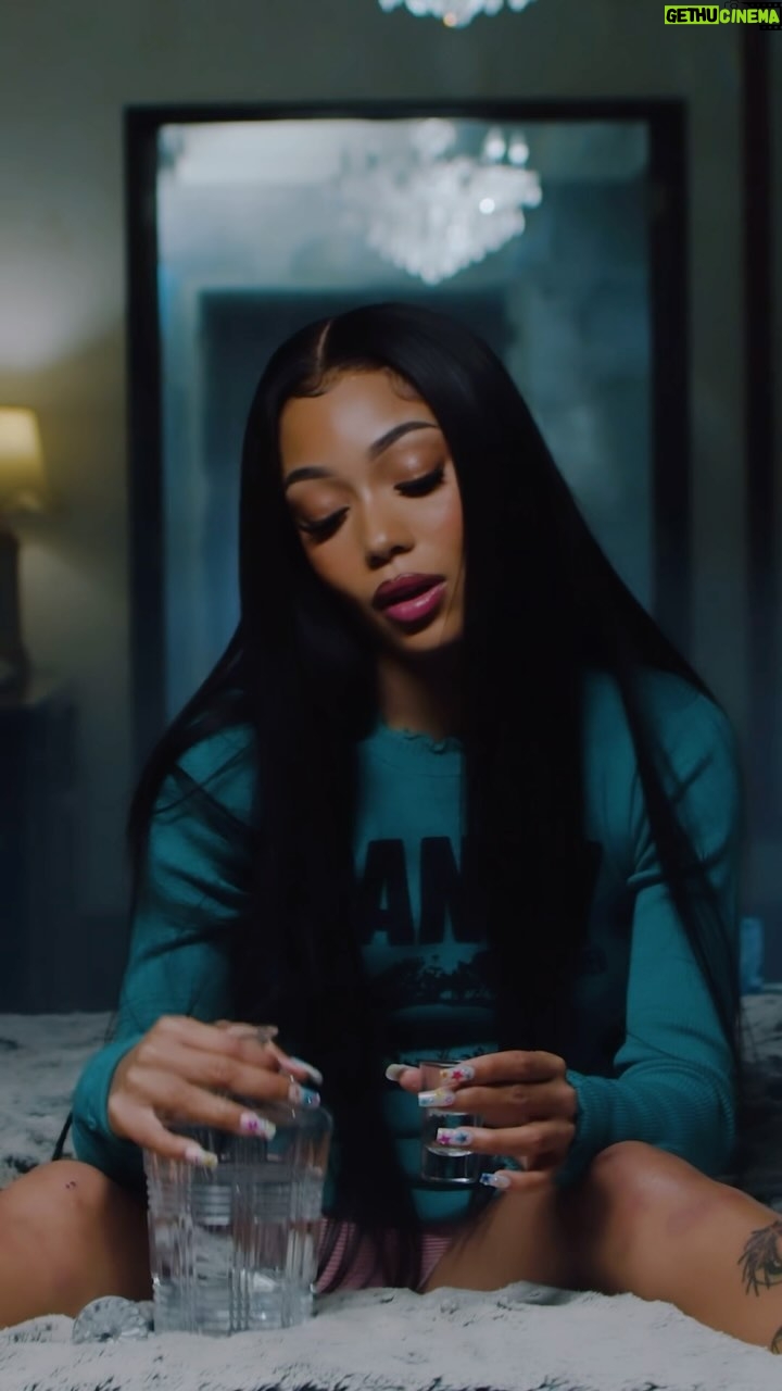 Coi Leray Instagram - My New Single โLemon Carsโ prod. @eardrummers and Official Music Video Out Now on all Streaming Platforms @vevo ๐๐๐ซถ๐ผ๐๐