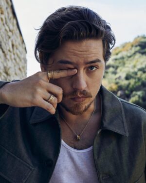 Cole Sprouse Instagram - Swipe for a surprise.

New @iconmagazine shoot is out for my Italian demo. Wake your nonnas up and show them. Please leave their response in the comments below.

Photo: @_isaacanthony 
EIC: @andreatenerani 
Creative: @lucastoppinistudio 
Fashion: @edoardocaniglia 
Grooming: @patriciamoralesla