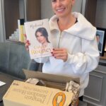 Coleen Rooney Instagram - I’m so excited to be sharing my story with you all! Looking back at all that’s happened over the last few years, and where it all started, this is My Account. Out on 9th November, you can pre-order now at the link in my bio. Signed copies available at @waterstones and @whsmithofficial! 😁📚