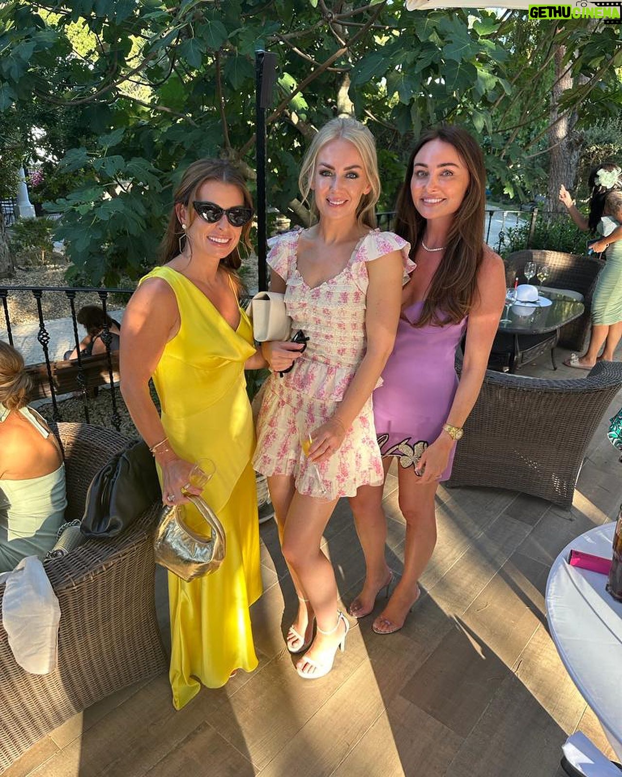 Coleen Rooney Instagram - Amazing couple of weekends away at our friends weddings. Thank you for letting me be a part of your special celebrations. ❤️💒💍