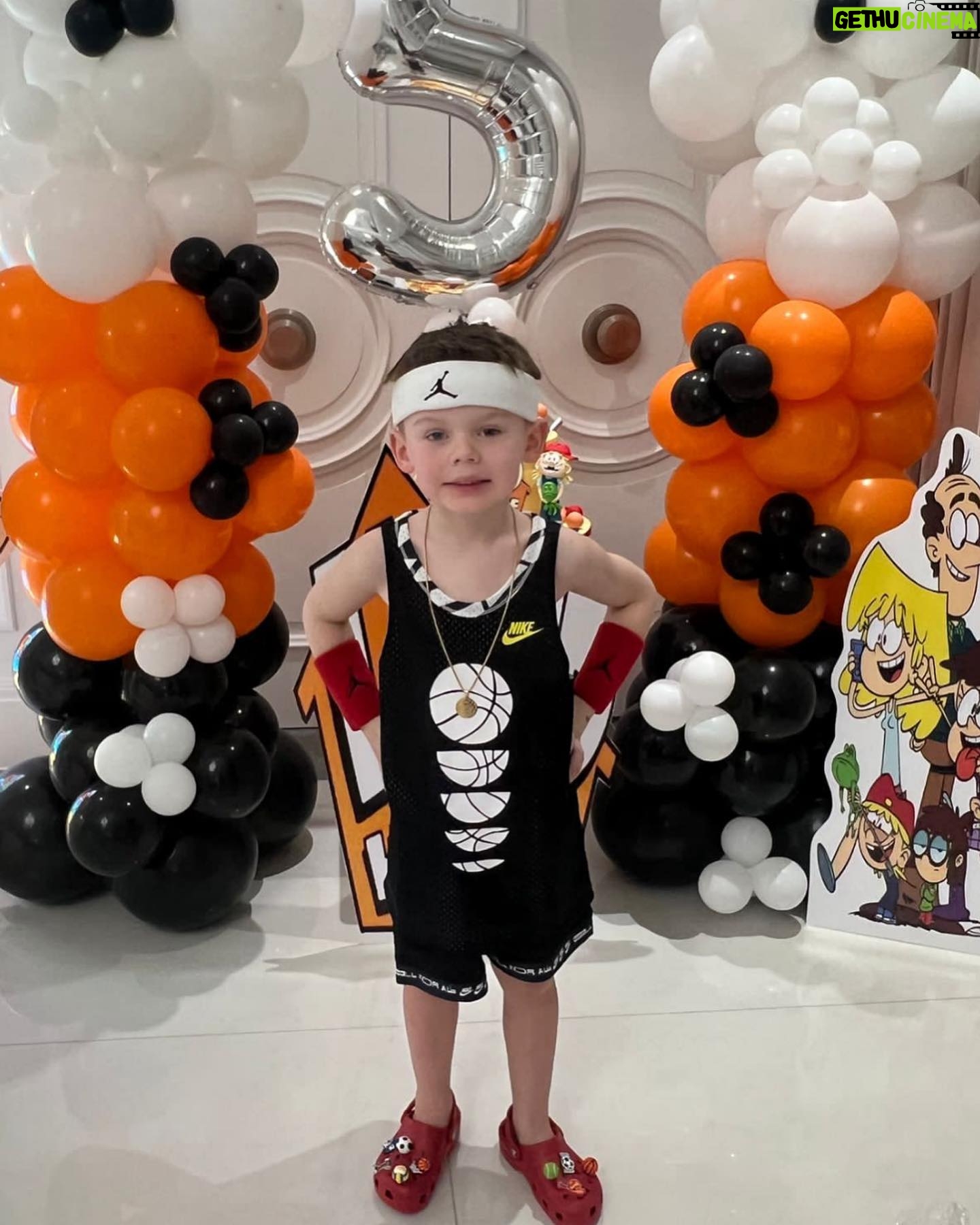 Coleen Rooney Instagram - He had the best time with his brothers and friends for his birthday. We love you Cass 🧡🖤