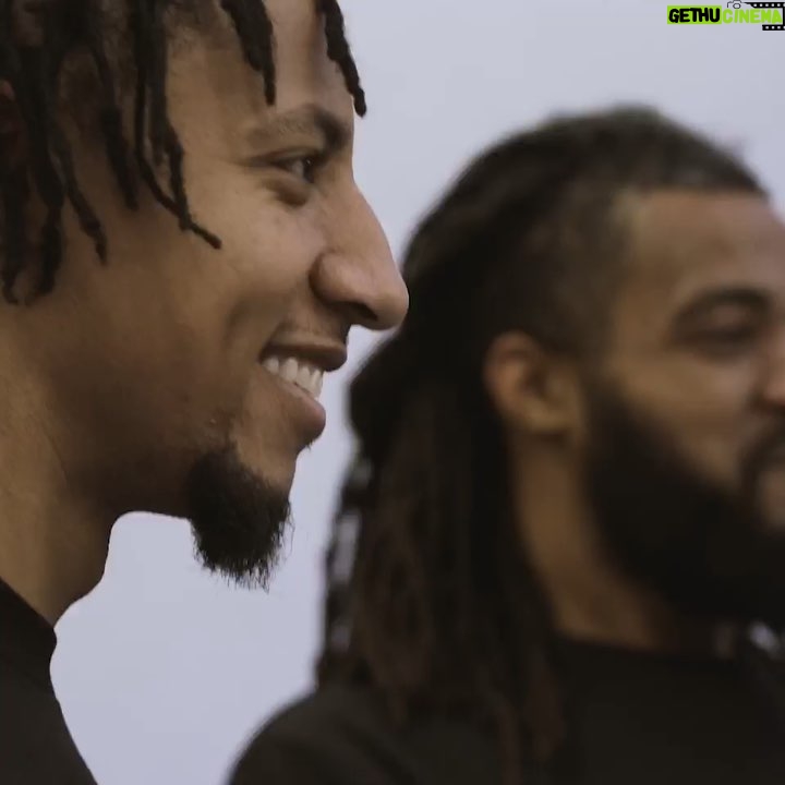 Colin Kaepernick Instagram - We wanted to give a special shout out to our brother, @e_reid35! Thank you so much for everything that you do for #KnowYourRightsCamp! The time you put in with the youth at every event doesn’t go unnoticed ❤️ Thank you for being a voice for this generation and a great example of what leadership looks like. We love you! @yourrightscamp 🎥: @relrelrelrel @ryfl