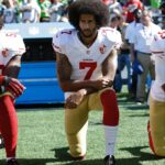 Colin Kaepernick Instagram - Hoje foi um dia muito, muito especial para mim... Ouvir e conhecer a história de um HOMEM que tanto luta contra o racismo foi inesquecível para mim. Muito obrigado, Colin. Sua história é verdadeiramente inspiradora e recomendo a todos que assistam ao seu documentário Netflix. Obrigado @nike por nos conectar. Este dia e minha conversa com Colin terão um grande impacto em minha vida no futuro para tornar este mundo melhor e mais igualitário. ✊🏿🖤🗣️⚽️🏈 Today was a very, very special day for me… Listening and learning the story of a MAN that has been fighting so much against racism was unforgettable for me. Thank you so much, Colin. Your story is truly inspiring and I recommend everyone to watch your Netflix documentary. Thank you @nike Nike for connecting us. This day and my conversation with Colin will have a major impact on my life going forward to make this a better and more equal world. ✊🏿🖤🗣️⚽️🏈