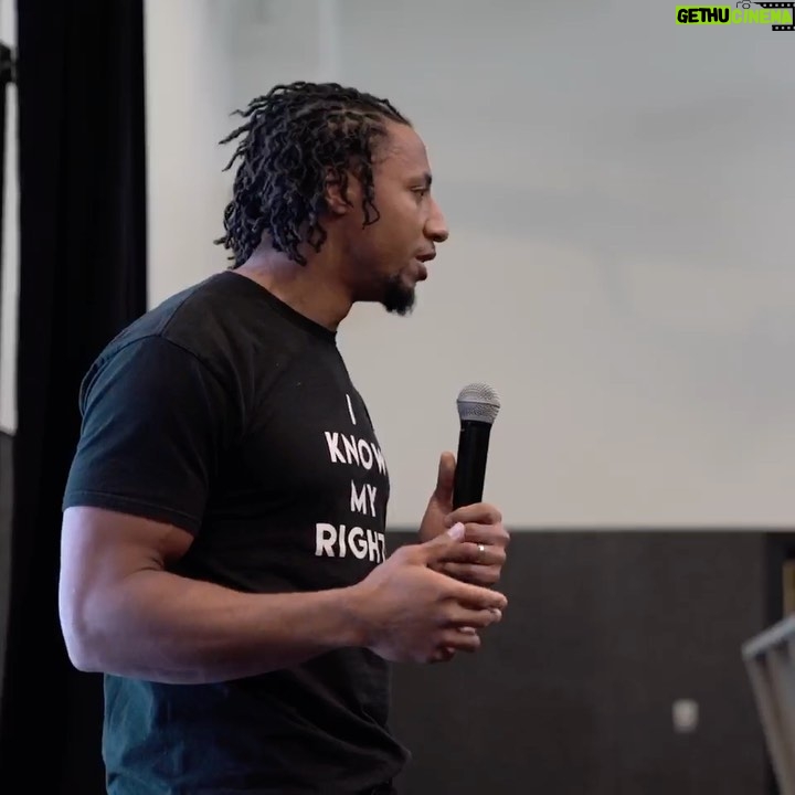 Colin Kaepernick Instagram - My Brother @e_reid35 in Atlanta working for the people on his bye week! βπΎ #RP @yourrightscamp "Any moves you make, do it together because you have power in yourself but you have more power together" - Thank you to our brother @e_reid35 for the continued partnership to our camps. Your unwavering support, leadership, and contributions are far too many to list. We cannot thank you enough for all that you and your family do for our people. ππΎππΎππΎ #KnowYourRightsCamp #KYRCAtlanta Β· π₯: @gettin_visual_with_uchenna @nespinole @relrelrelrel @ravisionmedia