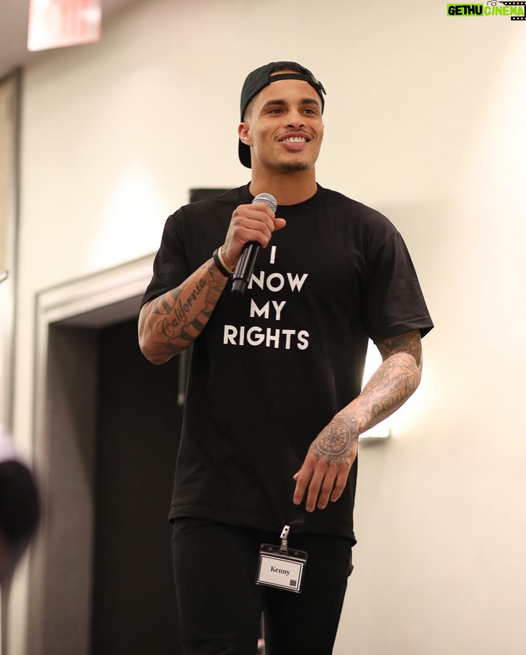 Colin Kaepernick Instagram - Happy Birthday to my Brother @kstills one of the most genuine and caring people I know! I appreciate you fighting for the people, not only by kneeling, but also your continued work in our communities! It’s truly been a pleasure being on this journey with you. Keep shining your light on the world! The best is yet to come! We all celebrate you today! ✊🏾