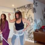 Connie Ballarini Instagram - LA CAJITA MUSICAL de @lilicatarinella 🎶🎶🎶 #TBT Cual es tu Cajita preferida ? 1 - Bailarina CLÁSICA 2- La Japonesa 3- La ….no sé qué es la última Si ven algún video muy @lilicatarinella mándenme así los hacemos ! 😂