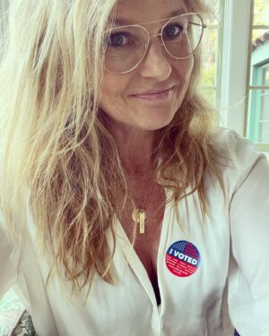 Connie Britton Instagram - California!! Today is the deadline to VOTE! Don’t let this one slide. #voteno