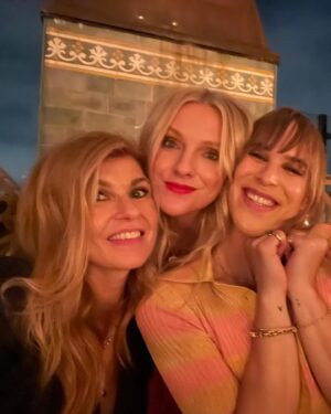 Connie Britton Instagram - One of the best things about last night’s #InStyleBadassWomen party was getting @laurabrown99 on MY lap! Which is not an easy thing to do as you’ll see if you scroll through. She deserves all the coziness and hugs for consistently celebrating women, friendship, diversity, and fun. And what a joy after 2 years to see so many women I admire. Thank you @laurabrown99 @instylemagazine and @drbarbarasturm for making me feel like a queen.