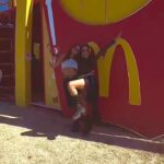 Constanza Piccoli Instagram – Los mejores momentos junto a @mcdonalds_cl y @romi_piccoli 🥰

#VibrandoConLolla 
#MeGustasAsi