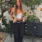Constanza Piccoli Instagram - No me pude decidir así que las subí todas 😹 En mis historias les dejé un vlog de hoy 💜