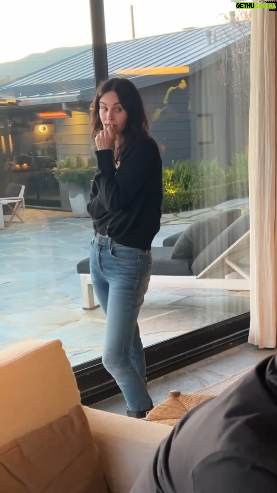 Courteney Cox Instagram - Pull your pants up!! No if’s or butt’s!