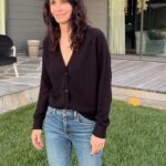 Courteney Cox Instagram - Show off 🤸‍♀️