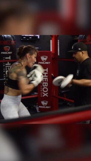 Cristiane Justino Instagram - 20 days left! 🔥🔥 let’s go London! 

20 dias para próxima luta de boxe! 🔥 Londres