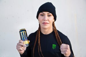 Cristiane Justino Instagram - It’s Fight Week. Excited to get back in the Boxing Ring. ❤️ Green Bay, Wisconsin @monsterenergy 
🇧🇷🇧🇷🇧🇷🇧🇷🇧🇷🇧🇷🇧🇷
É a semana da luta. Animado para voltar ao ringue de boxe. ❤️ Baía Verde, Wisconsin