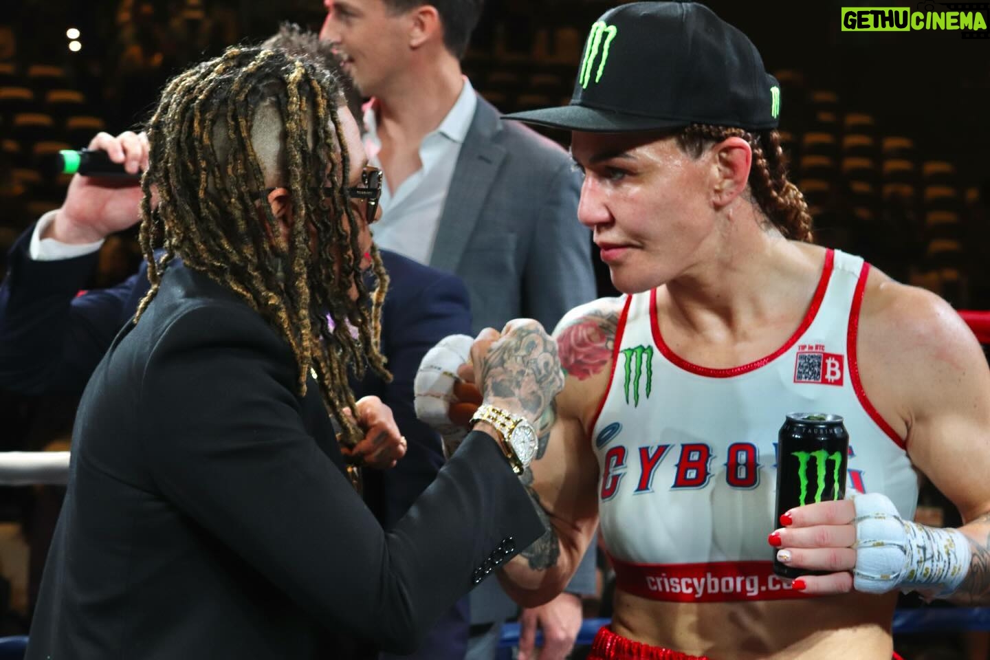 Cristiane Justino Instagram - After my boxing victory last week @bareknucklefc champion Christine Ferea challenge me to a fist fight with no gloves. Iβm in! @monsterenergy π§π·π§π·π§π·π§π·π§π·π§π·π§π· Depois da minha vitΓ³ria no boxe na semana passada, a campeΓ£ do @bareknucklefc, Christine Ferea, me desafiou para uma briga sem luvas. Estou dentro!
