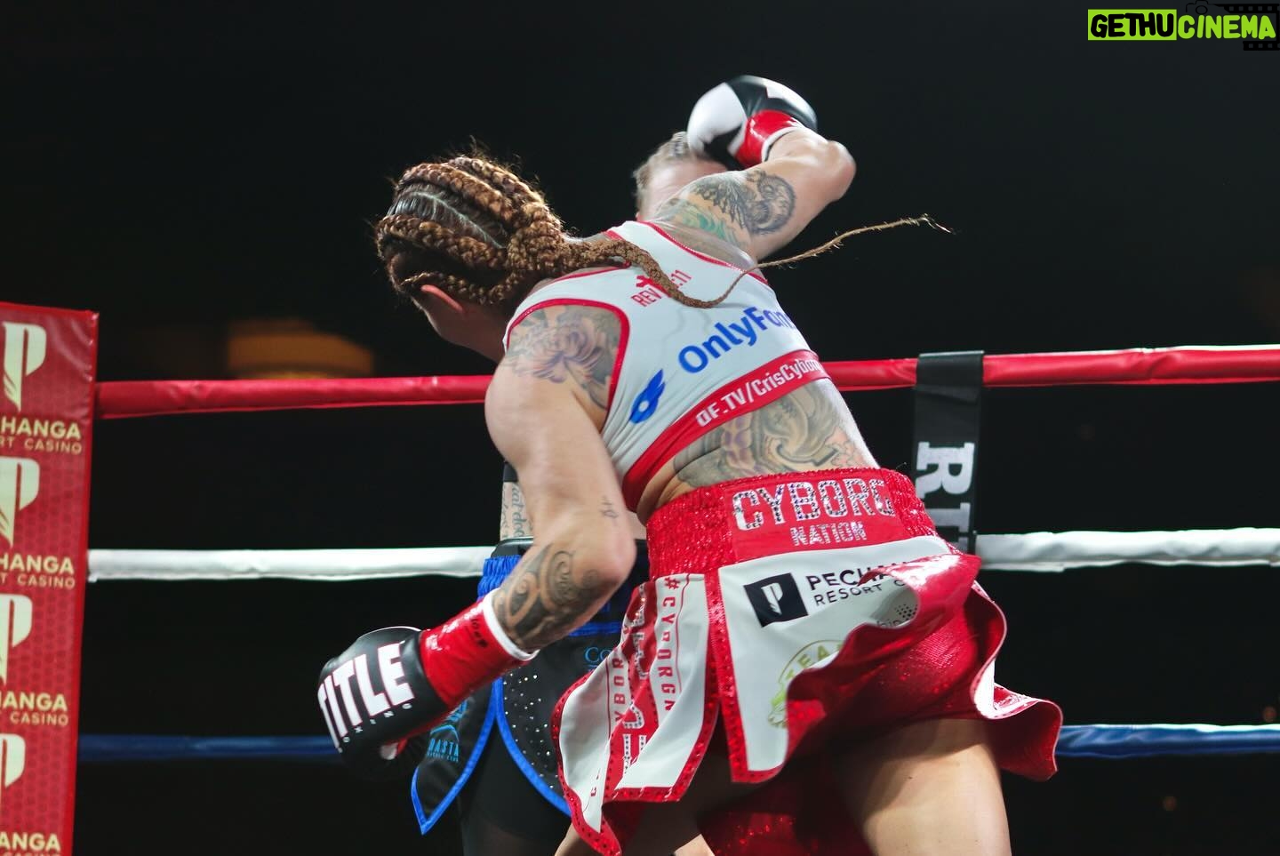 Cristiane Justino Instagram - I canβt wait to get back in the boxing ring again. πΈ @wren_nate π§π·π§π·π§π·π§π·π§π·π§π·π§π· Mal posso esperar para voltar ao ringue novamente. πΈ @wren_nate