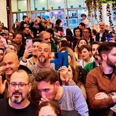 Cristina D'Avena Instagram - ROMA quale canzone avete cantato di più a squarciagola ieri?Grazie di cuore! 🫶🫶 Eravate tantissimi ieri a @romaestcc ! ❤️