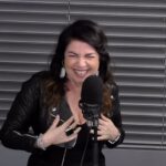 Cristina D’Avena Instagram – Doveva essere la dedica di una canzone d’amore per San Valentino…ed è finita in una grande risata di massa💕🤣

Cose che succedono solo su R101 nel programma Procediamo con Fernando…
 
👉Ascolta e guarda il programma di Fernando Proce, con Sabrina Bambi e Regina, dal lunedì al venerdì dalle 09.00 alle 12.00, in radio su R101, in tv sul canale 67 del digitale terrestre e dallo smartphone con l’app gratuita di R101 📱

#cristinadavena #fernandoproce #radio #smile #smiler #fun #funnyvideo #meme #memeita #sanvalentin #sanvalentino #saintvalentin #amore #love #r101 #radior101 #radio